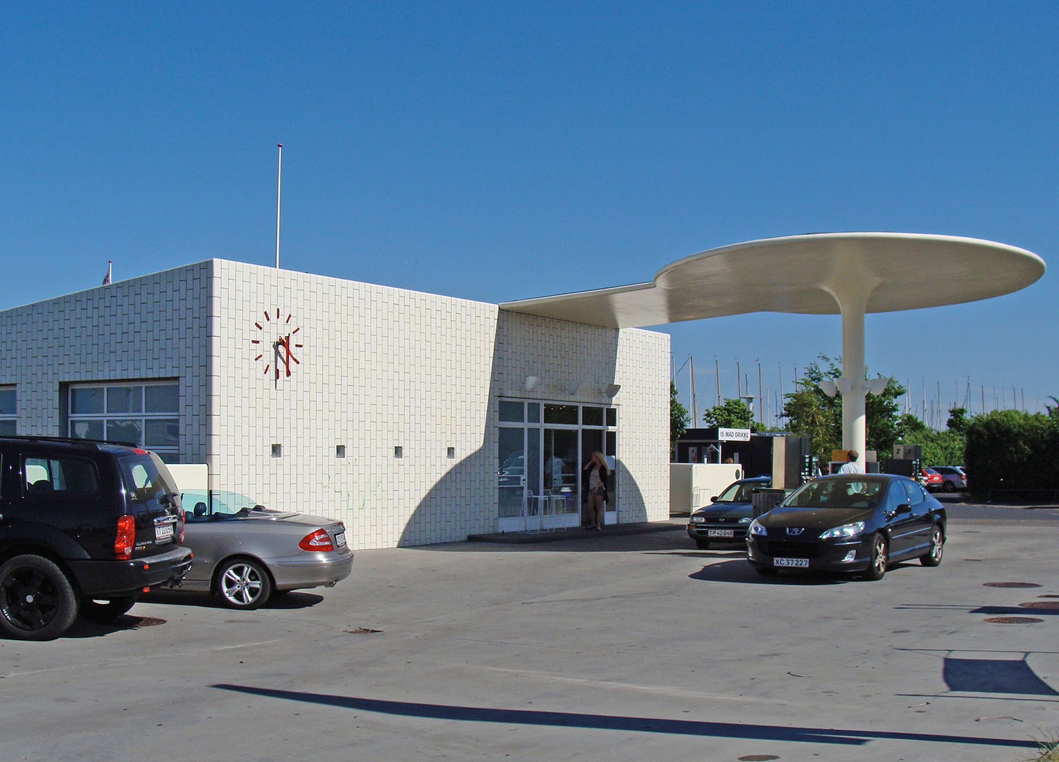 www.archipicture.eu Arne Jacobsen Texaco Service Station